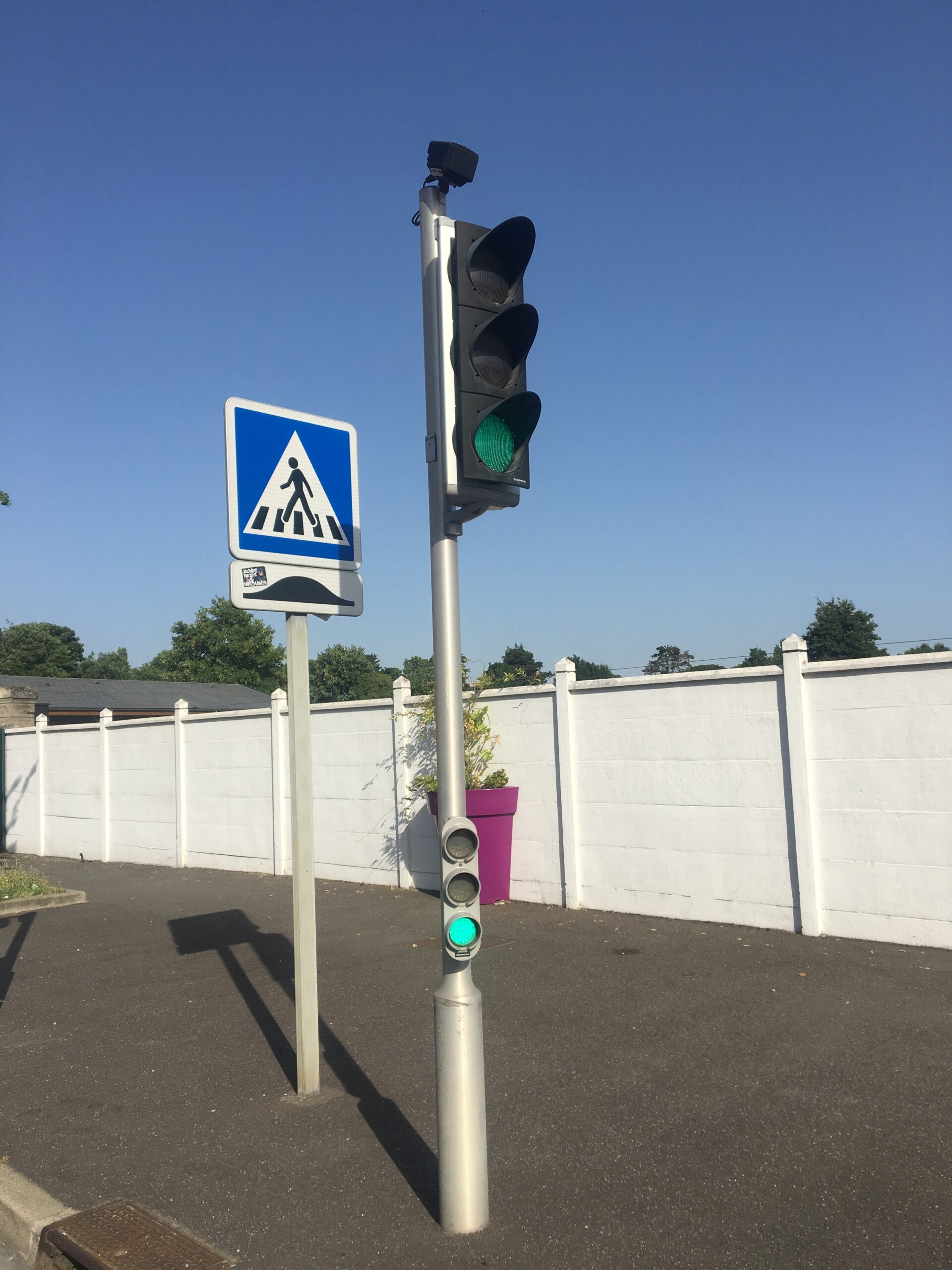 SIGNALISATION LUMIÈRE TRICOLORE